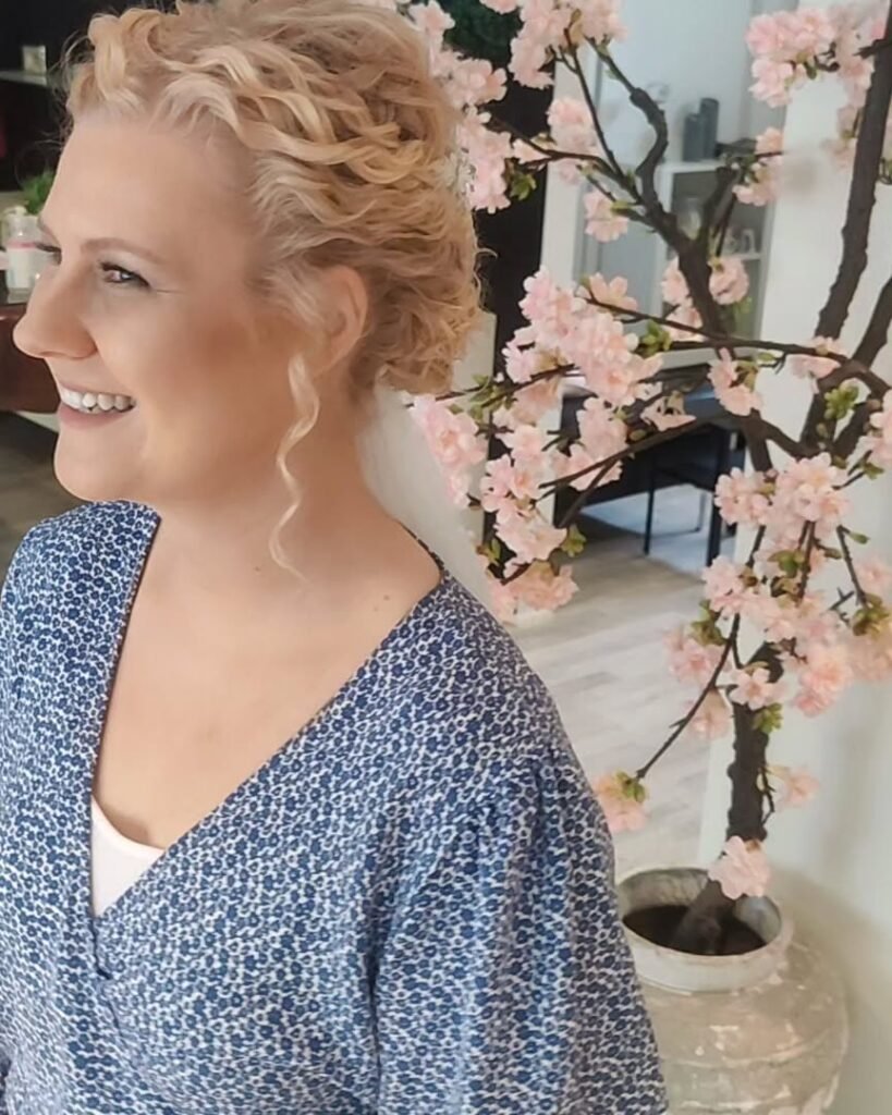 Endnu en skøn Brude👰_♀️👰💒#green_beauty_clinic #greenbeauty #bride #bridal #bridalmakeup #wee (2)